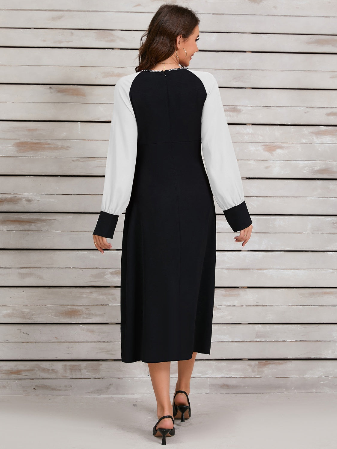 Ruched Contrast Long Sleeve Midi Dress